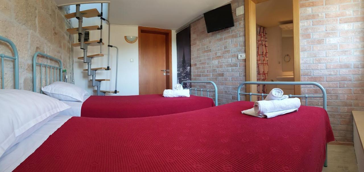 Holiday Home Gustirna Selca  Rum bild